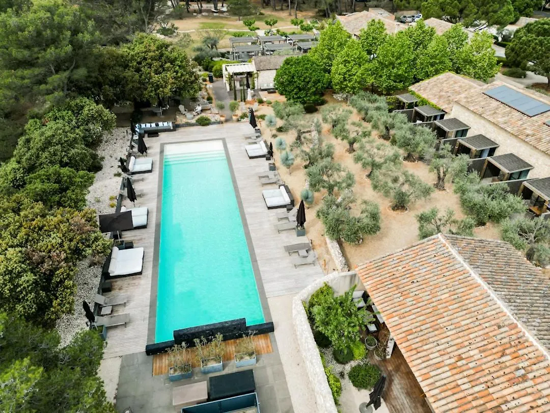 Domaine La Pierre Blanche Hotel Eygalieres  Eygalieres (Bouches-du-Rhone)