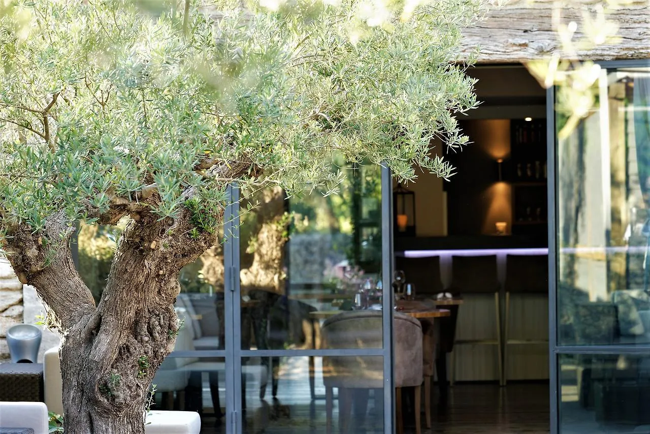 Domaine La Pierre Blanche Hotel Eygalieres