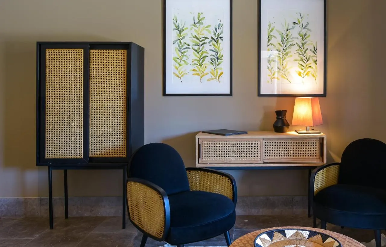 ****  Domaine La Pierre Blanche Hotel Eygalieres  France